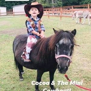 Meet your Posher, Sharon